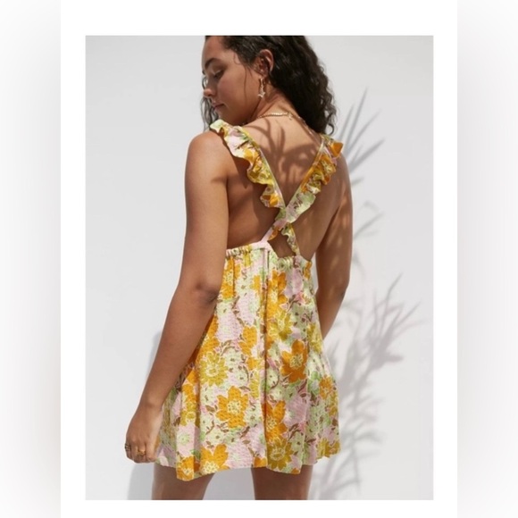 NWOT urban outfitters dessert flower ruffle mini dress XS - Picture 2 of 6
